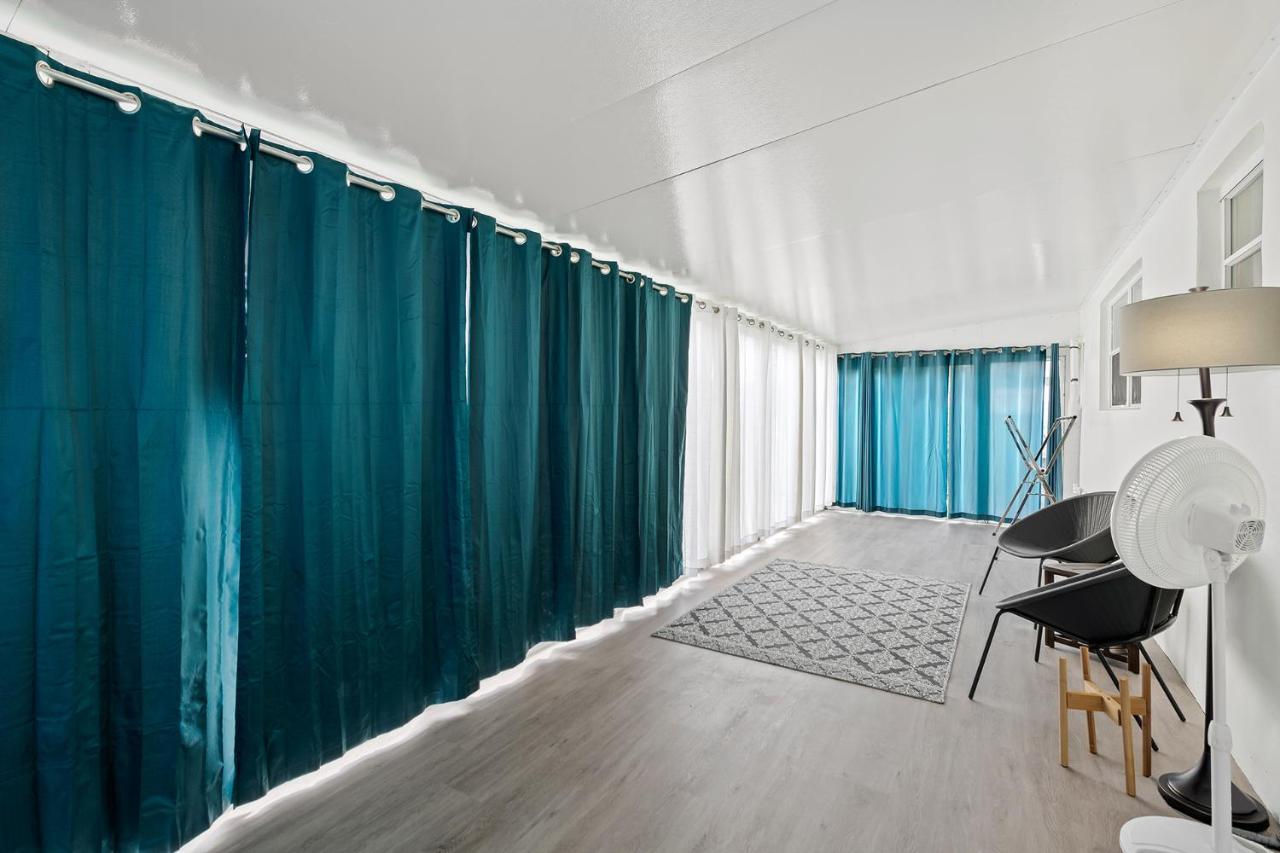 Comfy Bnb W/ King Bed + Work/Travel + Beach 8 Min Халландейл-Бич Экстерьер фото
